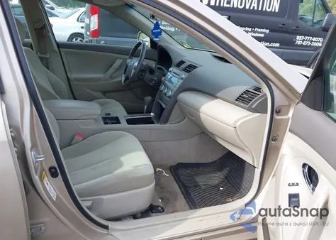 2007 Toyota Camry Ce z USA, uszkodzony, nr VIN 4T1BE46K17U131334